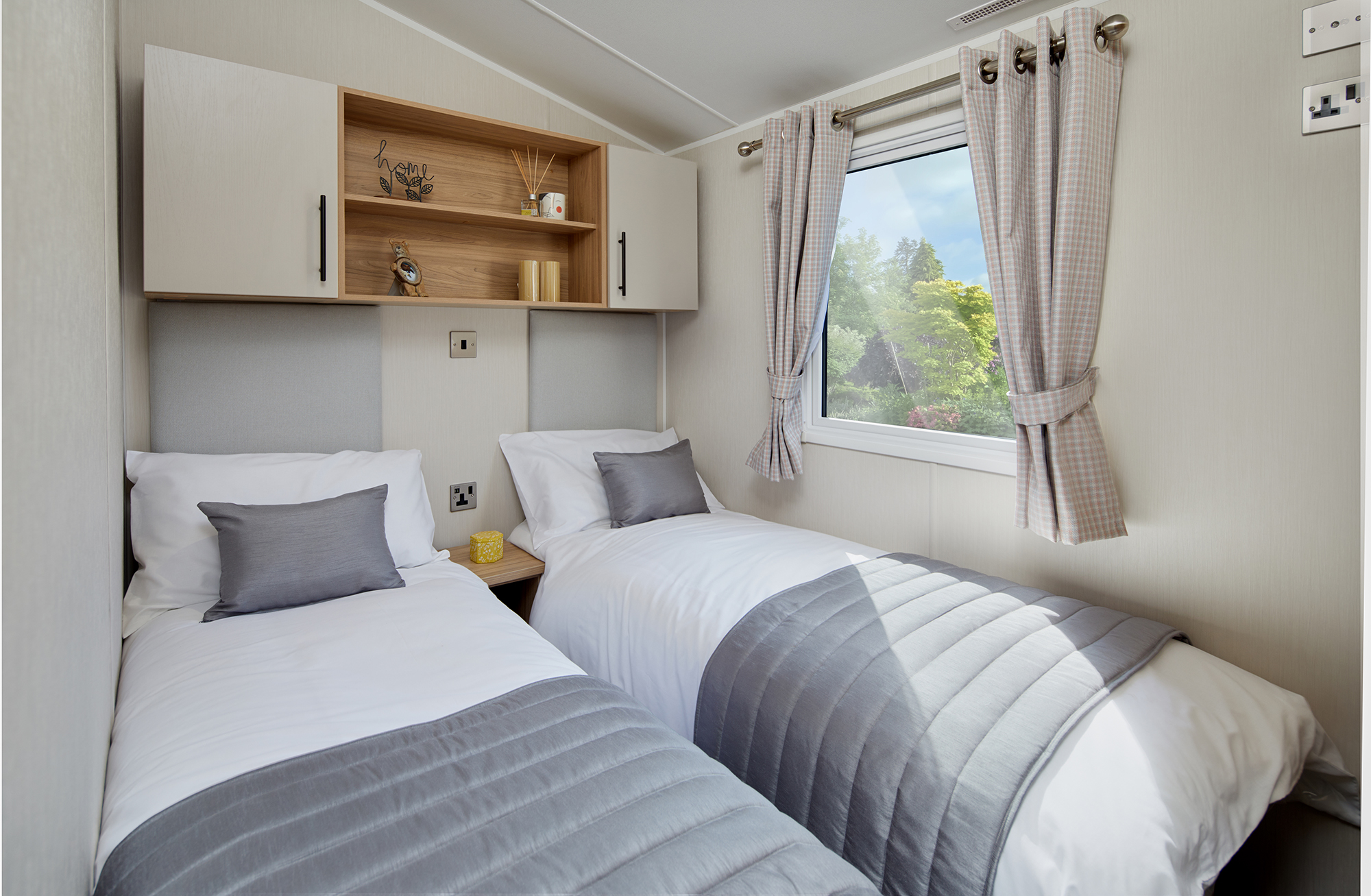 Willerby Manor Holiday Home Bedroom